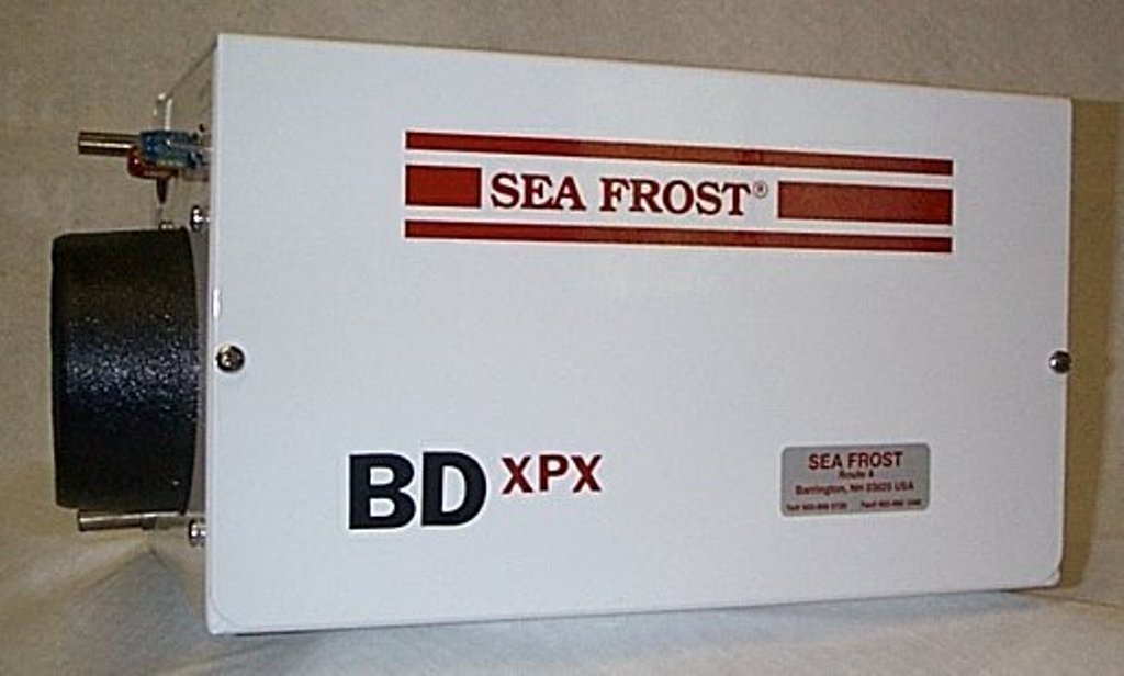 BDXPXAW (404-A) AIR/WATER COOLED SYSTEM WITH FREEZER BIN